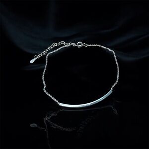 Elegant Silver Chain Bracelet